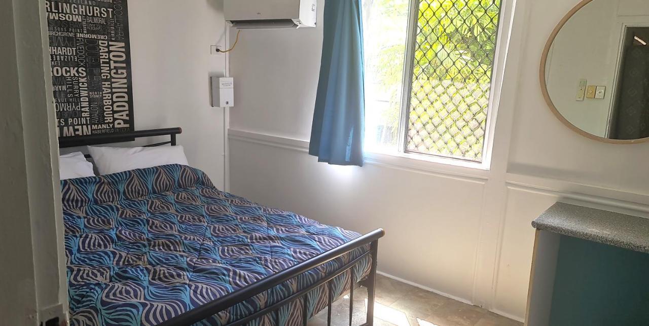 Castaways Backpackers Cairns Hostel Екстериор снимка