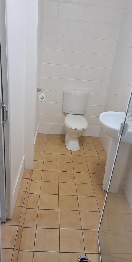 Castaways Backpackers Cairns Hostel Екстериор снимка