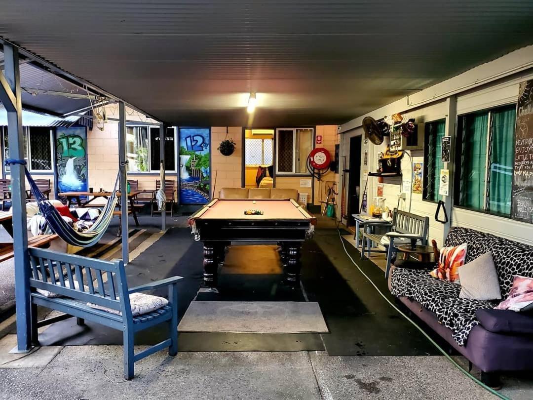 Castaways Backpackers Cairns Hostel Екстериор снимка