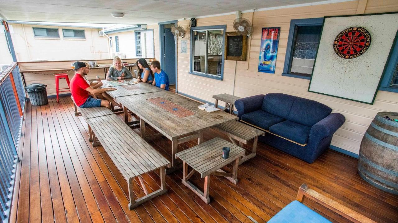 Castaways Backpackers Cairns Hostel Екстериор снимка
