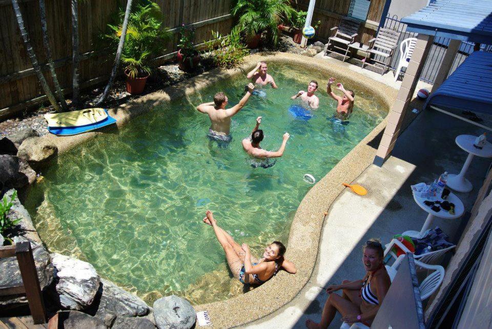 Castaways Backpackers Cairns Hostel Екстериор снимка